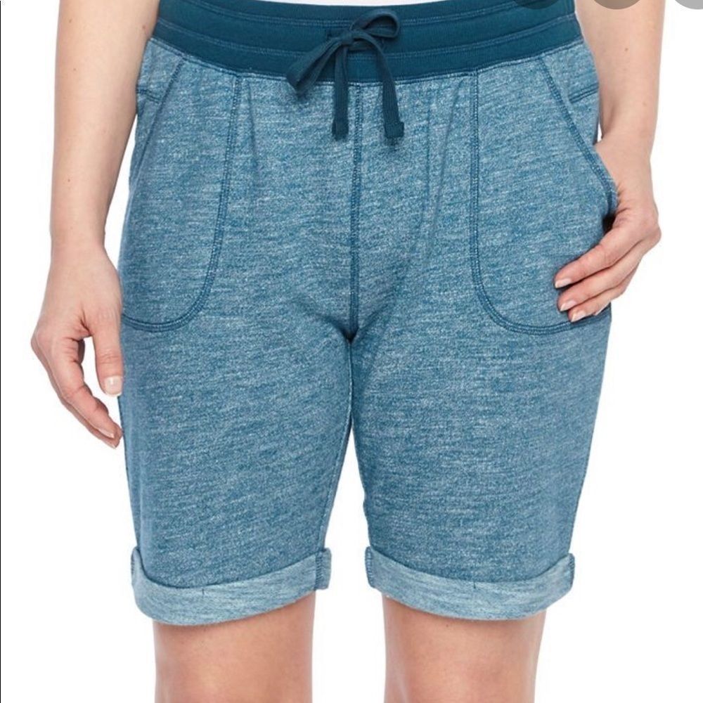 St. John’s Bay  mid rise Drawstring XLP New with tags